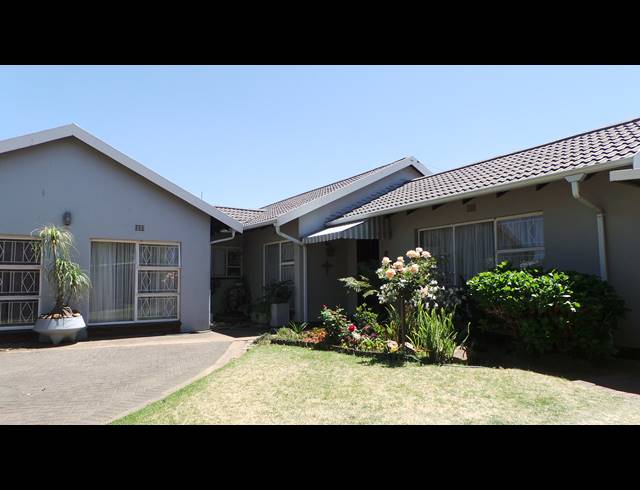 5 BEDROOM FREEHOLD FOR SALE IN DALPARK EXT 1